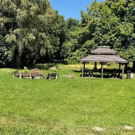 Comfortable With A Private Garden *